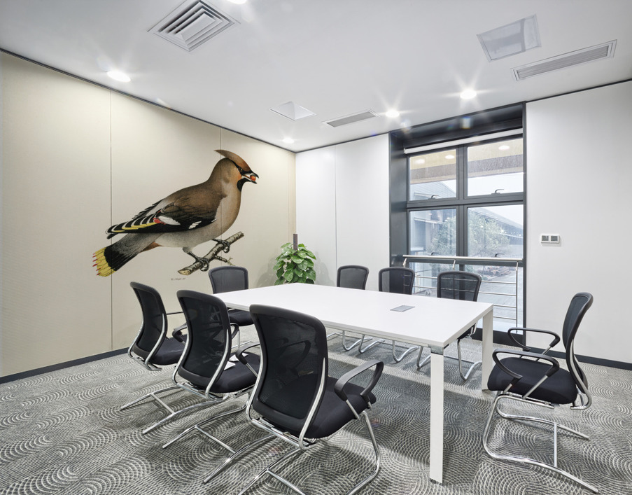 Bohemian Waxwing Ampelis garrulus Wall Printing