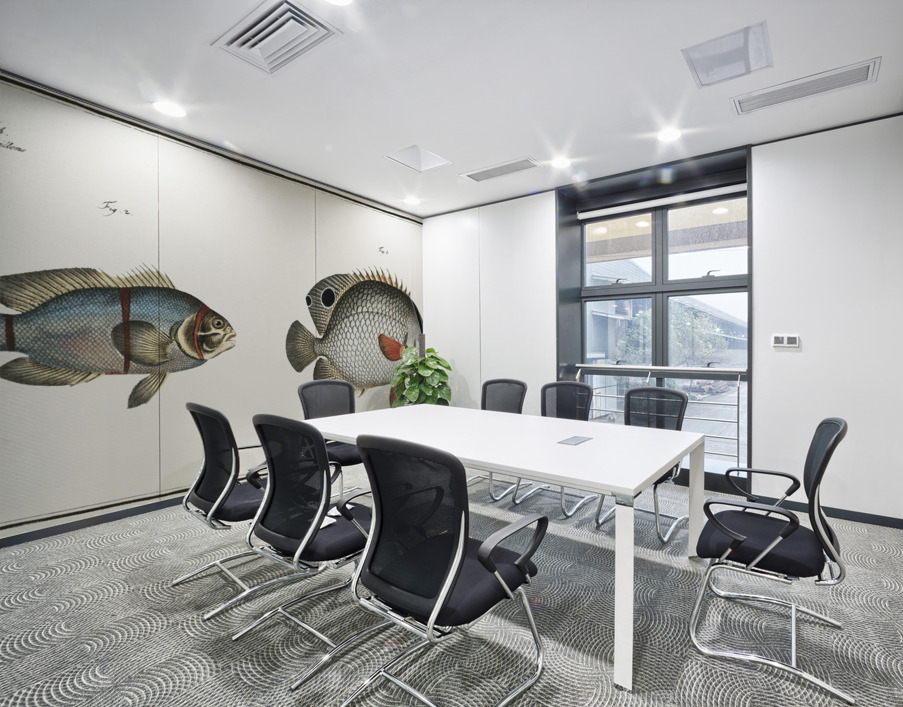 1. Chaetodon bimaculatus 2. Chaetodon biaculeatus Wall Printing