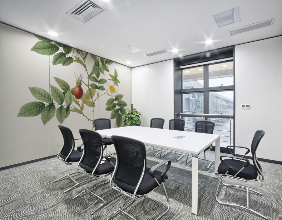 Mountain rose in bloom Wall Printing